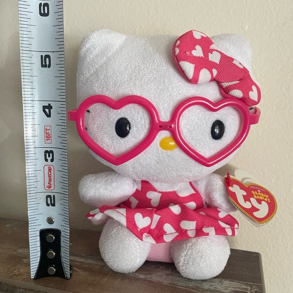 Hello Kitty Pink Heart Glasses plush toy - Picture 2 of 5